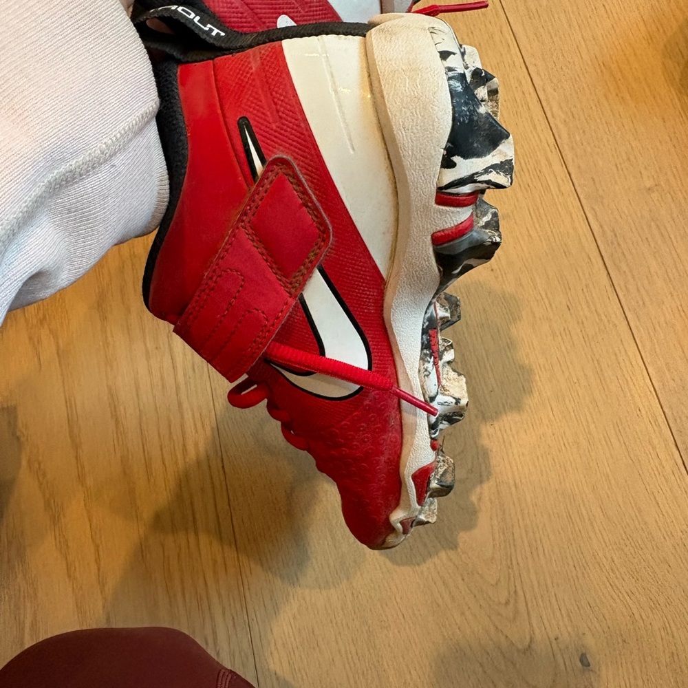 Nike Red, White and Black Troce Turf Cleats - Picture 6 of 6